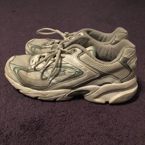 Avia Women’s Running Sneakers. White, Green, & Gray. Size 9